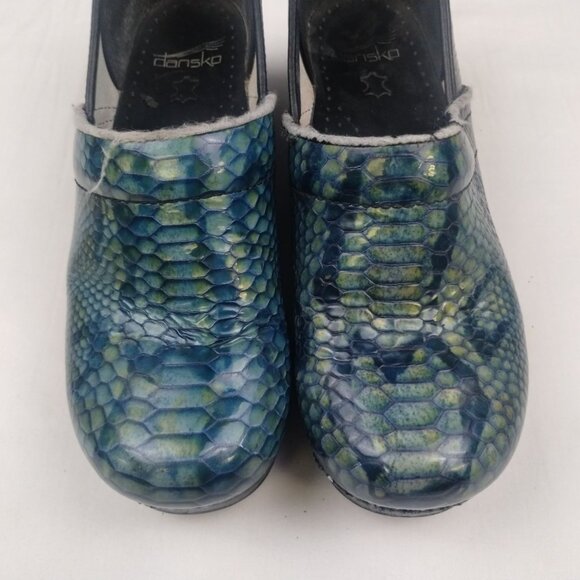 Dansko Women's Green Snake Print Shoes/Clogs Sz 39 SKU 3968 - Picture 6 of 10